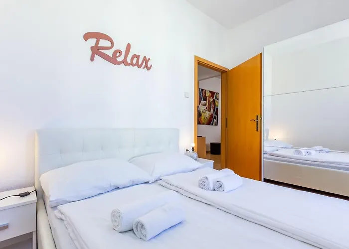 Vale With Balcony Apartment Zadar